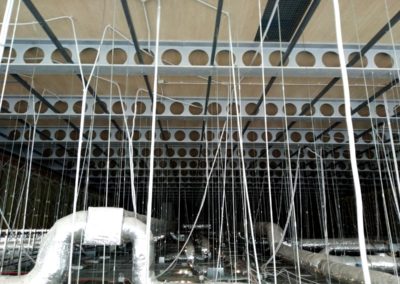 Instalación de malla metálica en el Aeropuerto de Alicante